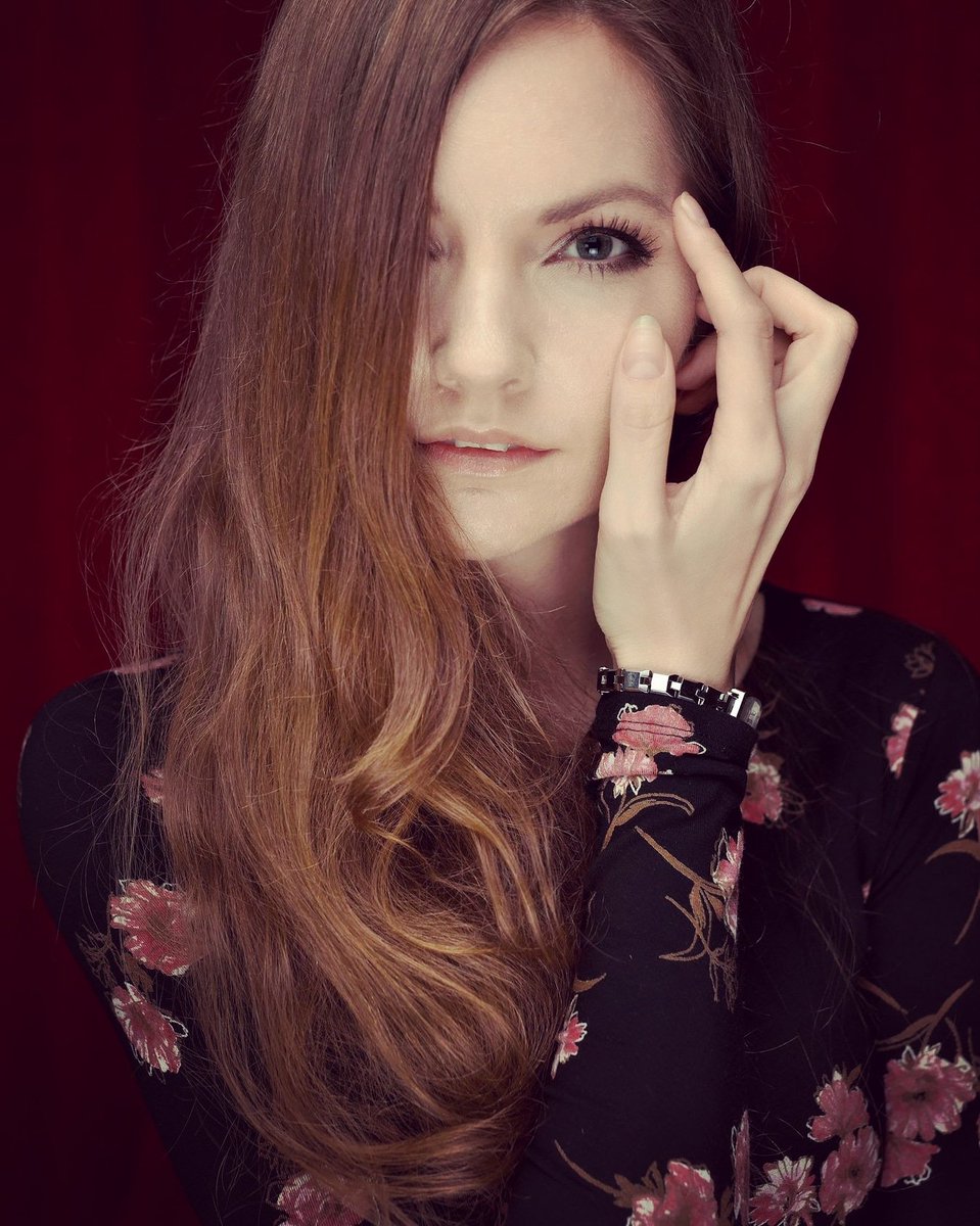 外国人タレント