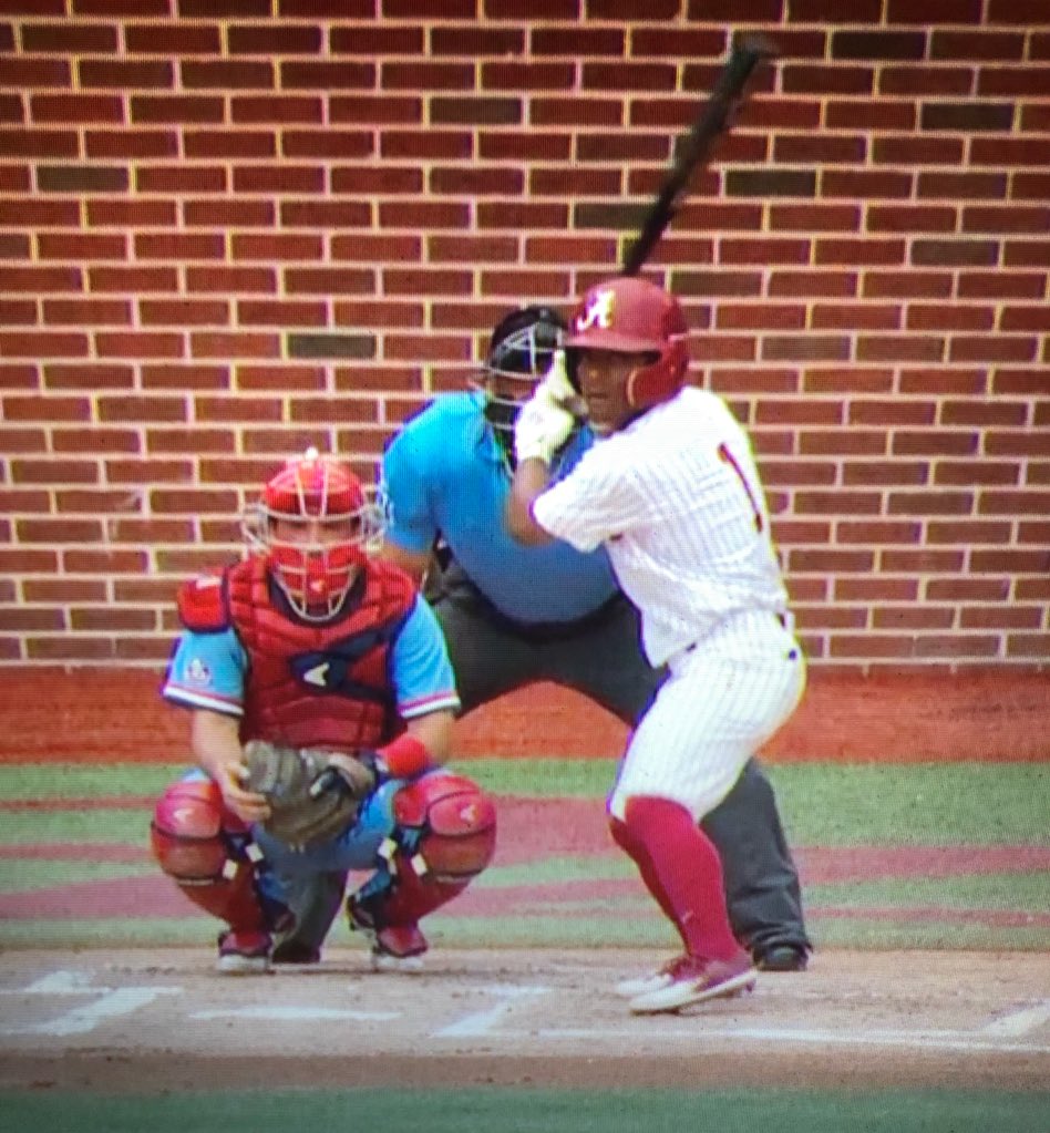 Learn 👏 how 👏 to 👏 wear 👏 your 👏 pants