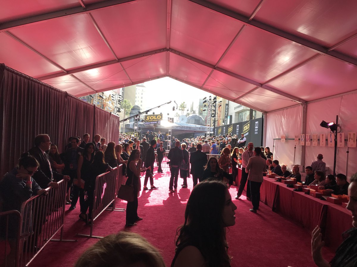 elcardenas's tweet photo. Before the VIPs and stars of #HanSolo arrived we walked the red carpet, soaked up the atmosphere and took photos with the #MilleniumFalcon! #SOLObration https://t.co/83yR2AxIjR