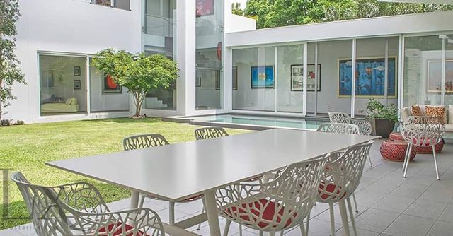LXcostarica's tweet photo. The perfect scenery to enjoy a relaxing weekend.
Find more pictures visiting https://t.co/JV7PgrCjzZ
.
. .
#CostaRica #Architecture #living #natural #pool #poolcalm #homewithapool #lifestyle #luxury #homes #modern #design #luxuryliving #luxuryhome #lux⦠https://t.co/pxzu7plpn7 https://t.co/VbEfrlmBTU
