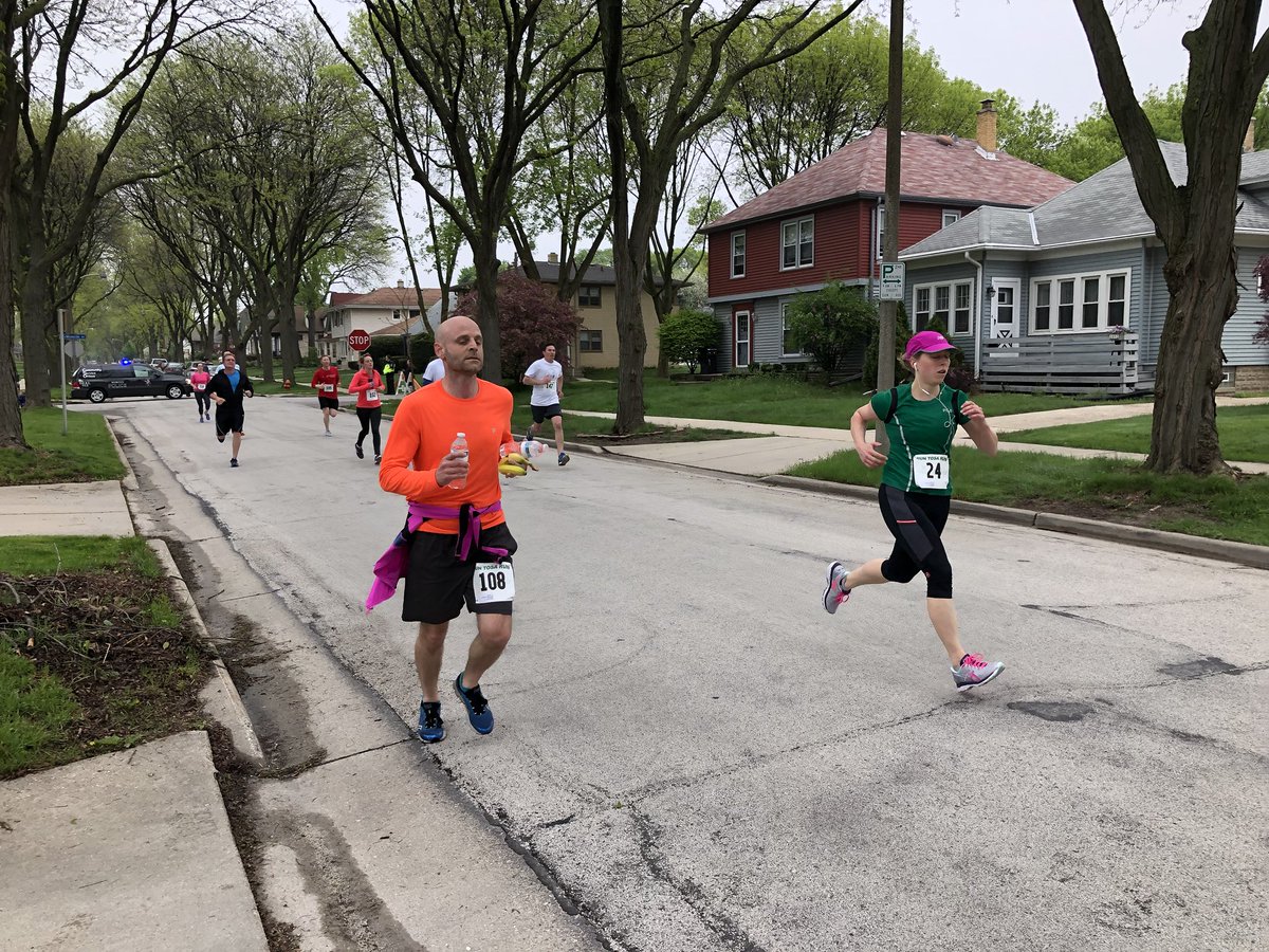 Run Tosa Run tweet media