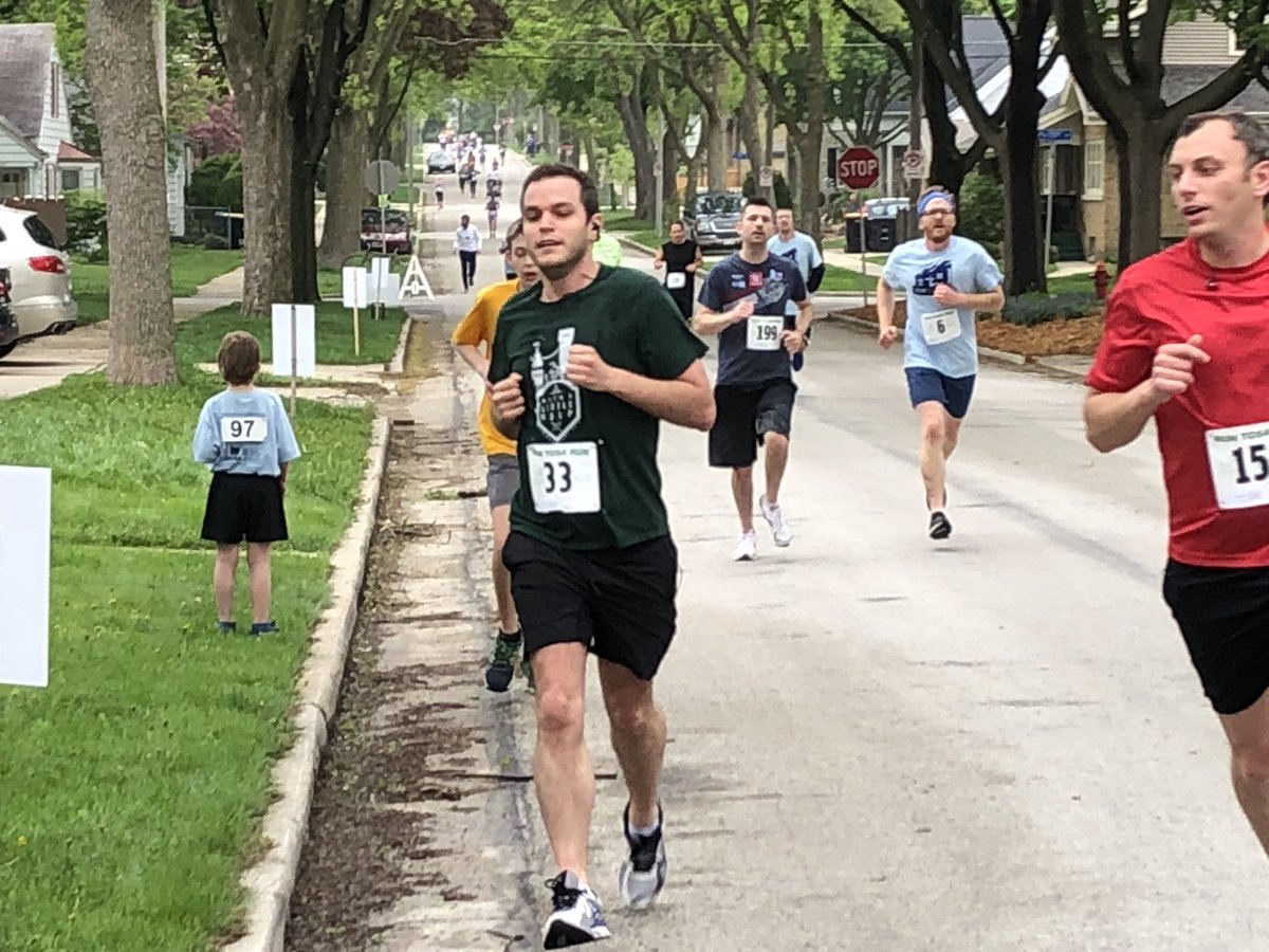 Run Tosa Run tweet media