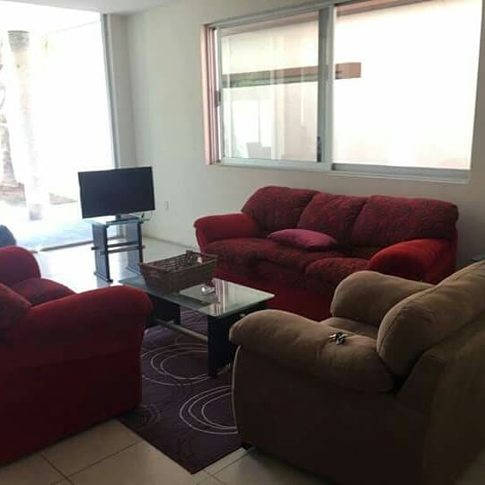 casasyterrenos's tweet photo. 🙋️Esta residencia está de OPORTUNIDAD!💲
Por todas las bondades de esta propiedad el precio es muy bajo! APROVECHA!
Juan Pablo Bravo 33 33 68 99 99
#elmanantial
#casasenventa
#residenciaenventa
#propiedadesenventa
#larioja
#zapopansur
#bugambilias
#santaanita
#casaszapopan https://t.co/HFMuntZ1qc