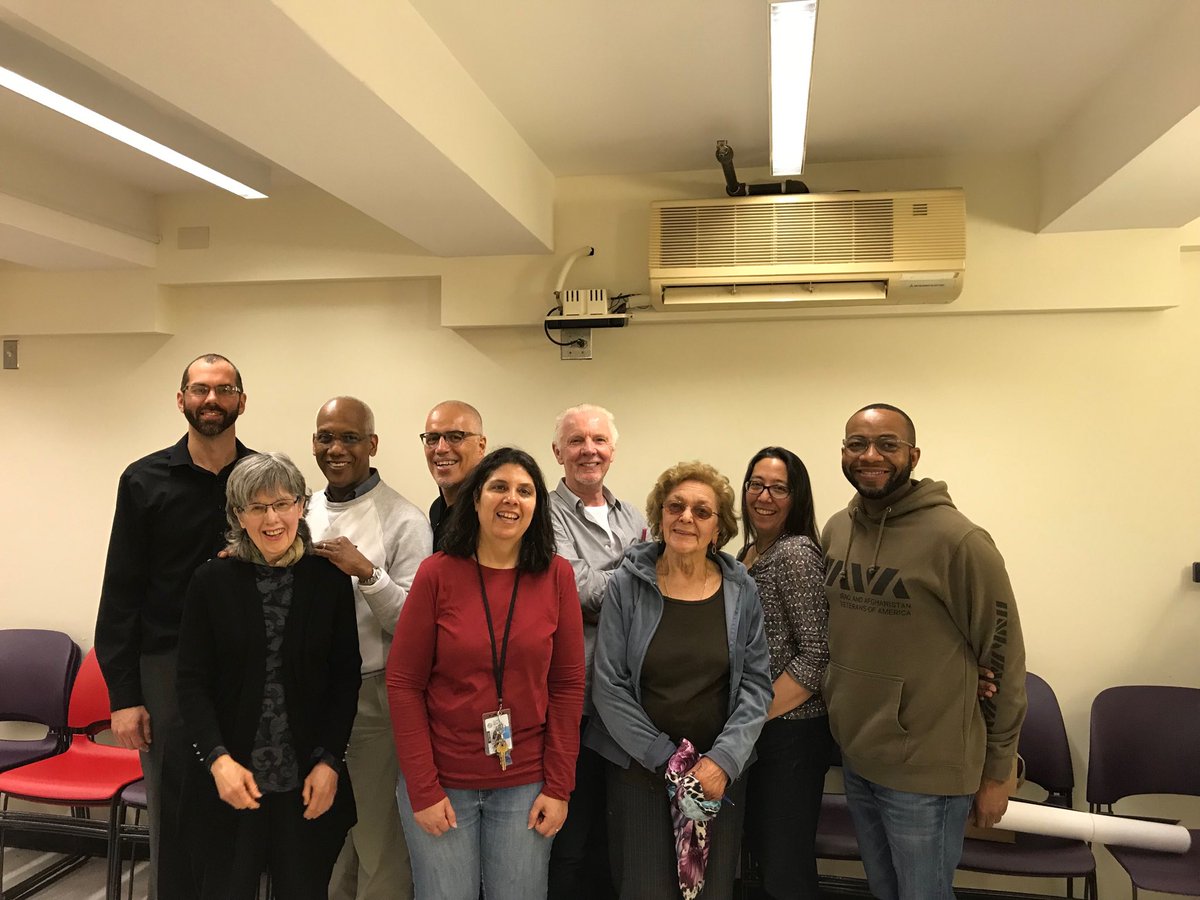 voicesfromwar's tweet photo. Great to have writer @DonnaLeeMiele of @RiverRiverLit w/ @craftowarwritin @voicesfromwar #Bronx today! Season finale @NYPL #MorrisPark - but you can come hear our writers in 2 weeks @14streety https://t.co/hJcQwrMP2k  JUNE 3rd! #VeteranMosaic https://t.co/xkZbfAOCha