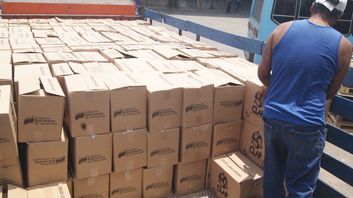 CedraLara's tweet image. estamos distribuyendo 6.115 Cajas @ClapOficial  para la Parroquia Tamaca, del municipio Iribarren, #TodoElPoderParaLosClap produccion y Abastecimiento. #JuntosPodemosMas