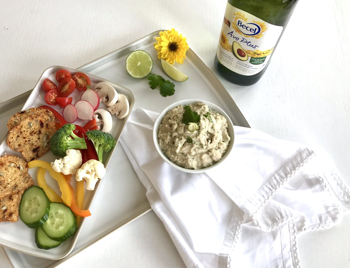 Just whipped up this super easy and tasty White Bean Dip from <a href="/BecelCA/">Becel Canada</a> using new Becel Avo Plus™ Oil Blend. #BecelPaidPartner I love its neutral flavour and that it features canola, avocado, and mid-oleic sunflower oils. #BecelAvoPlus #hearthealthy