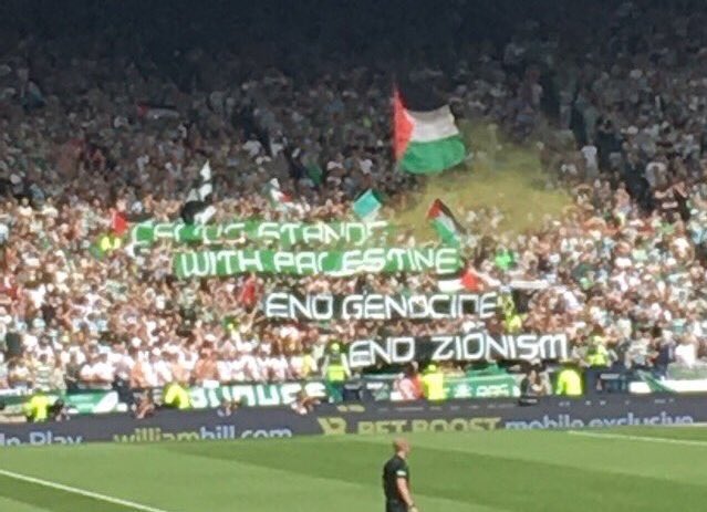 la_yujad_amal's tweet image. El Celtic de Glasgow vuelve a hacerlo: apoyar, pese a las sanciones, al pueblo palestino.
Hoy, en la final de la Copa de Escocia:
"Fin al genocidio"
"Fin al sionismo"
#FreePalestine ✌️🇵🇸✊
#Nakba70