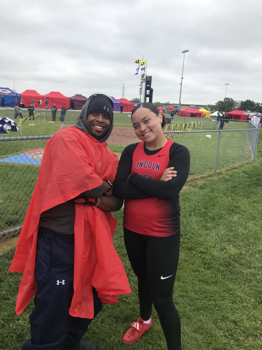 Congrats to Alena on her 8th place finish and PR at the State Meet!