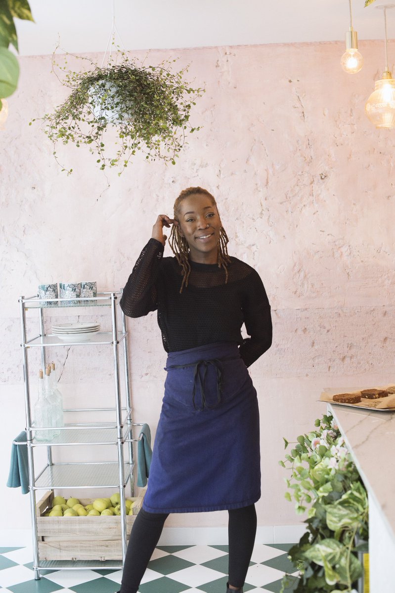 Découvrez la cuisine végétale avec Gloria Kabé de l'Abattoir Végétal sur l'espace Secrets de Chef à 21h15 et 22h30 🍃 Les places sont limitées, réservez la votre à l'entrée du stand ! #tasteofparis