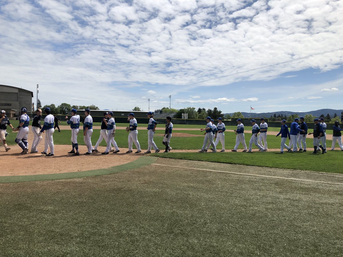 LibertyBB18's tweet photo. Liberty gets the 7-1 win over #1 ranked Selah. Olague 3-4, HR 3RBIs, Curl 1-3 1RBI, Thoresen 1-3 1RBI, Wright 1-3 1RBI, Coleman 1-3, 1RBI, Brown 1-3, Archibald 1-4, Ryberg 1-4. Archibald CG.   Liberty makes the elite 8 4th year in a row. Next game 4pm today. https://t.co/JlarQ7TBkR