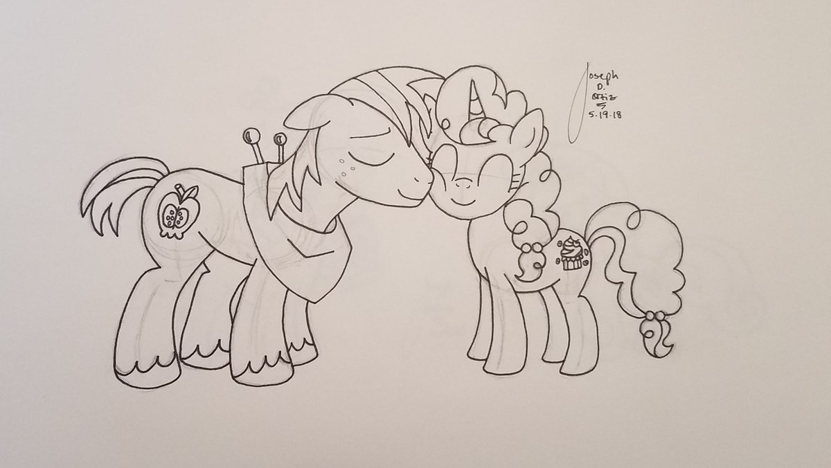 Pixel_Grip94's tweet photo. Here's my drawings for today's episode. An adorable canon ship and a ship the episode added fuel to (at least for me). Thanks again for the great episode, guys! @nickconfalone @NicoleDubuc @joshhaber @TheBiggestJim #SugarMac #ButtonBelle #MLPSeason8 https://t.co/l5P4RLISCu