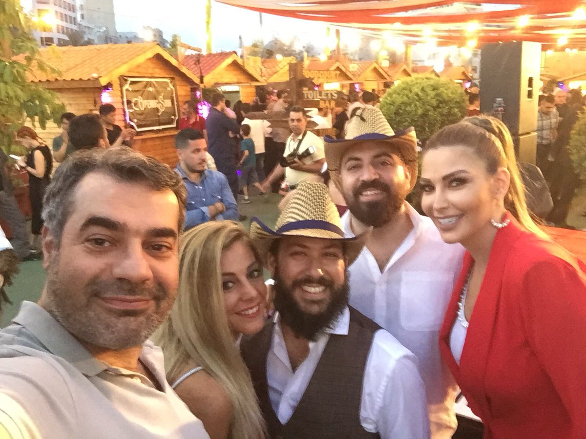 Tacho1975's tweet photo. جينو عون المبدع بكل شي، اليوم افتتح ال Western Village بس مش متل غير Village لانو جينو مش متل غيرو!
بس للتأكيد:
العامل لبناني
المردود لل لبناني
الكيوسكات لل لبنانية
النفَس لبناني
... مشروع سياحي رائع بساحة الدكوانة بأكد انه فينا نخفف نقّ ونوثق بكل شي وطني ومحلي... مبروك جينو! https://t.co/HMsUXfPbLd