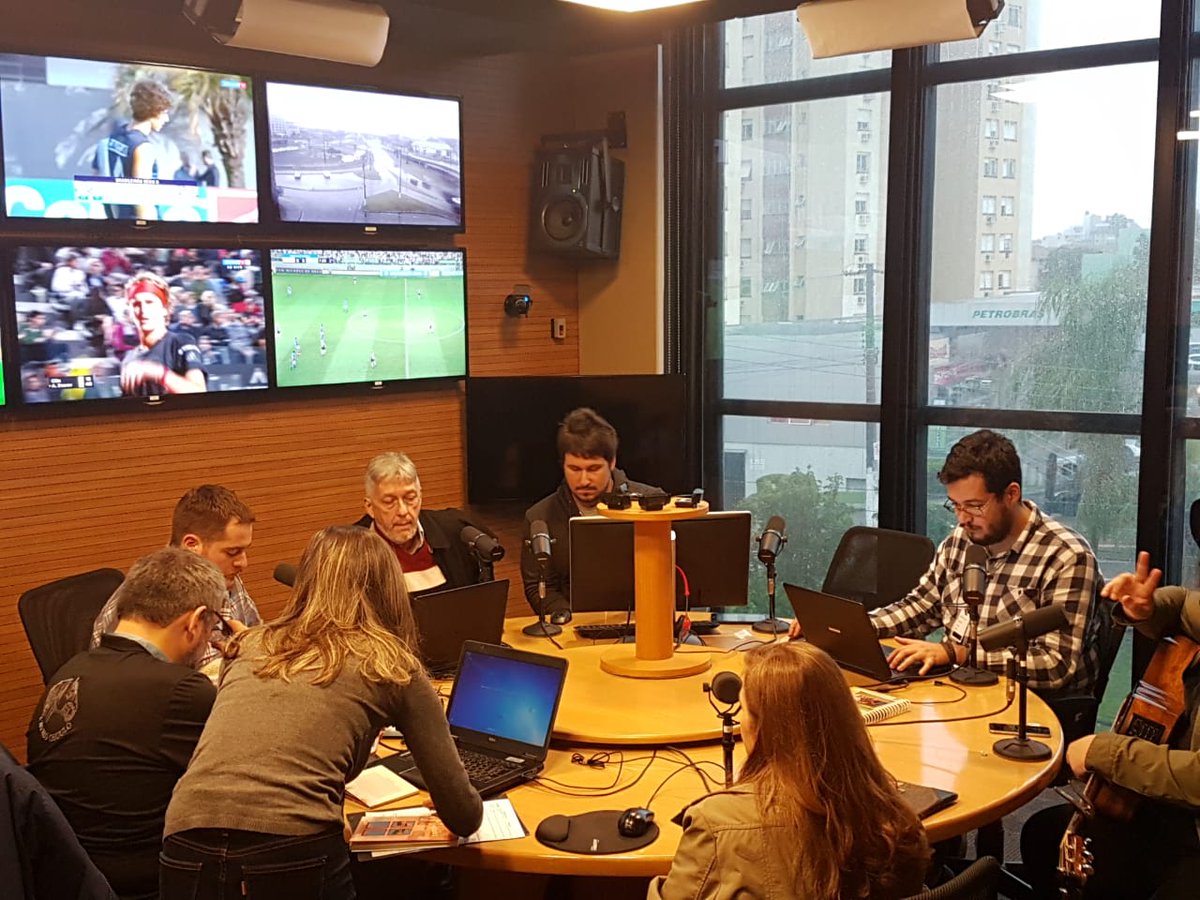 Listen now! Jonathan Darcie and Paulo Doering talk about Cruzeiro Open Source project at Gaúcha radio. gauchazh.com.br