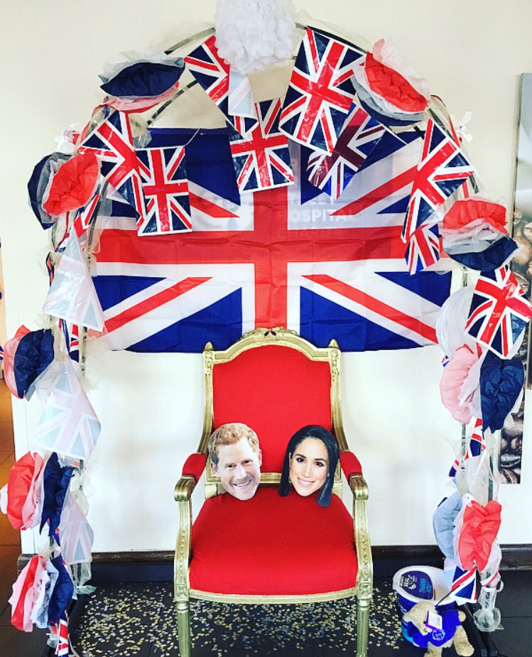 Our guests were loving taking selfies at Premier Inn North Terminal today. Happy Wedding Day Harry and Megan... #loveawedding 🇬🇧👰🏻💜🎩🇬🇧 <a href="/placemadebyyou/">A Place Made By You</a> <a href="/ParikZalaWHR/">Parik Zala</a> <a href="/gary_villiers/">Gary De Villiers</a> <a href="/MarzenaZablocka/">Marzena Zablocka</a> <a href="/Lucie_herrig/">Lucie</a>