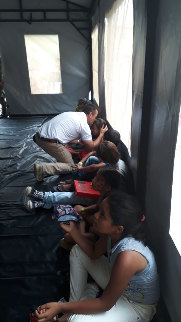 SeguridadAnt's tweet photo. #HidroituangoEsColombia |Atención permanente del Gobierno Nacional, la @GobAntioquia,  @EPMestamosahi, los organismos de seguridad y socorro a las personas evacuadas de las zonas determinadas en torno a la situación de Hidroituango. https://t.co/MbIGTNdsgi