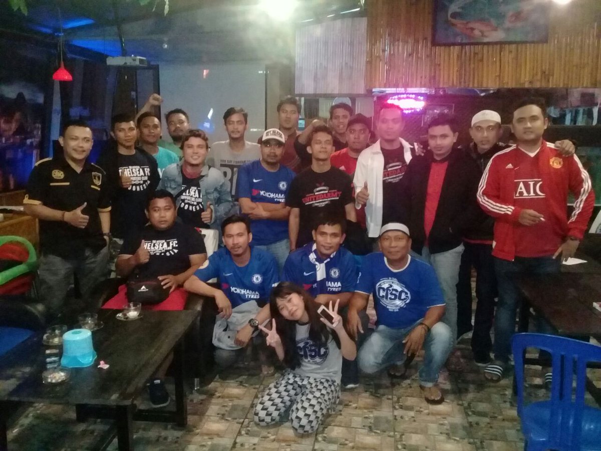 JUARA!!!

Terima kasih kepada member dan simpatisan yg telah hadir Nobar, 😍

Dan terima kasih juga kepada <a href="/unitedarmyfc/">UNITED ARMY INDONESIA</a> Regional gorontalo yg telah hadir 🙏

CHAMPIONEEE!
CHAMPIONEEE!
OLEE OLEEE OLEEE!!!

#FACupFinal2018 
#WINNERS
#CHELSEAFC
#CISC
#MU
#UNITEDARMY
#GORONTALO