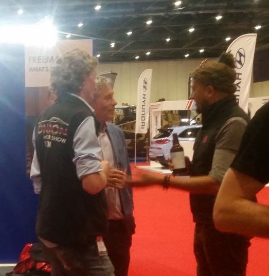 DollyDoesItAll's tweet photo. Its was great to have the legened that is @tiff_tv &amp; the talented  @fuzztownshend join us tonight for the @londonmotorshow Saturday Night Wrap Drinks Party hosted by @2CVat70 celebrating record attendance at #LMS2018 ! @ChaforWine English Sparkling on tap from the #tinsnail #2CV https://t.co/1ymisj1zTi
