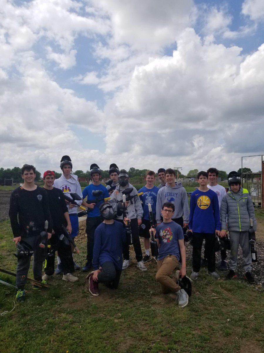 PopsDSK's tweet photo. Great day of paintball with at battle grounds! Join pops to come along on fun activities like this and others!! #withyophoneoutgottahitthemangles #niceforwhat #watchthebreakdown https://t.co/tODEwYM5i5
