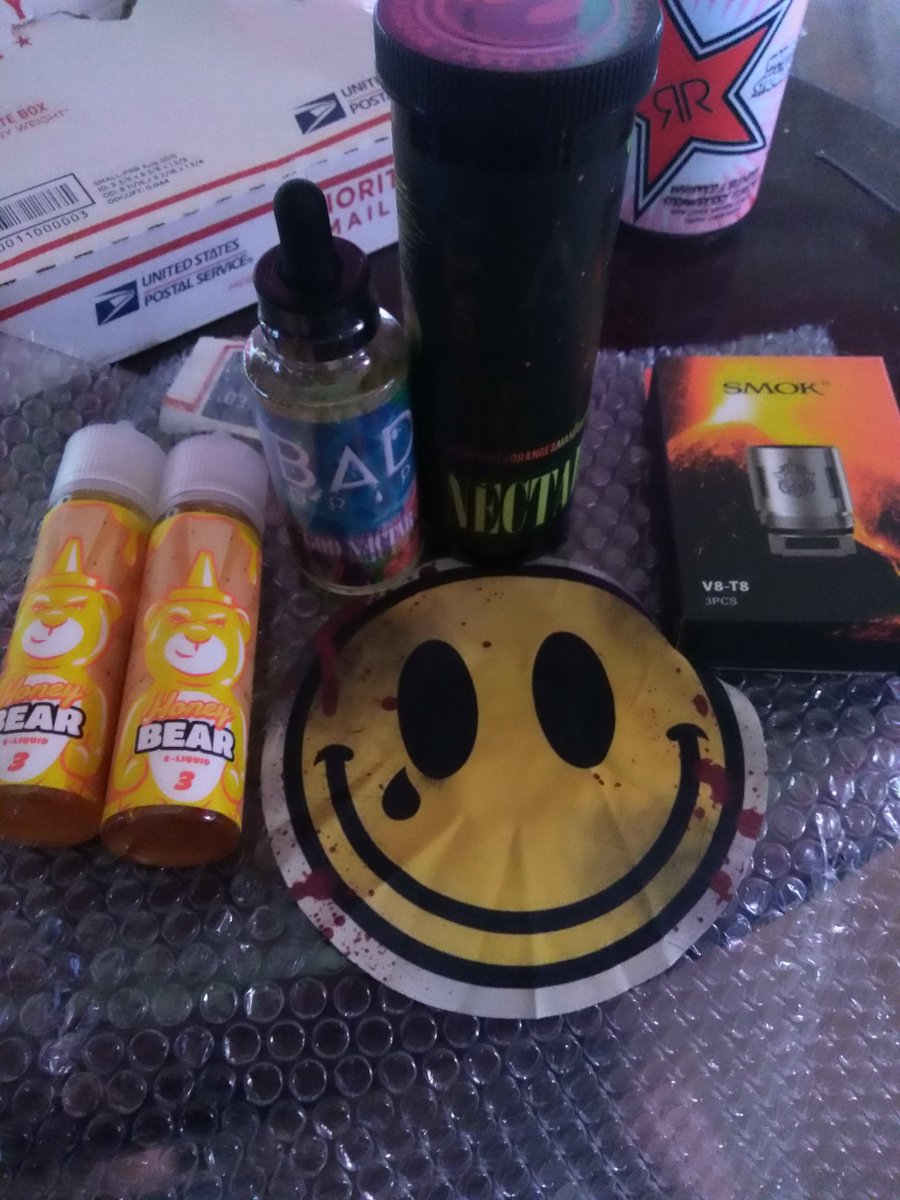 HAPPY SATURDAY #vapefam ! How is everyone doing today? Got my #vapemail today! Honey Bear my Mariana Vape, God's Nectar by Bad Drip, and coils!