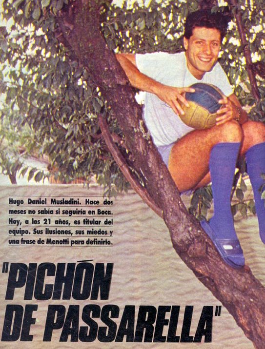 FutbolXXI's tweet photo. ¿Saben cuántos años tiene ya el Pichón de Passarella?
53
Hoy es el cumpleaños.
En el libro de frases de Menotti (si un día sale, lo compro, sin dudas), ésta tendrá un lugar preferencial.
#Musladini https://t.co/mUD94wPzpl
