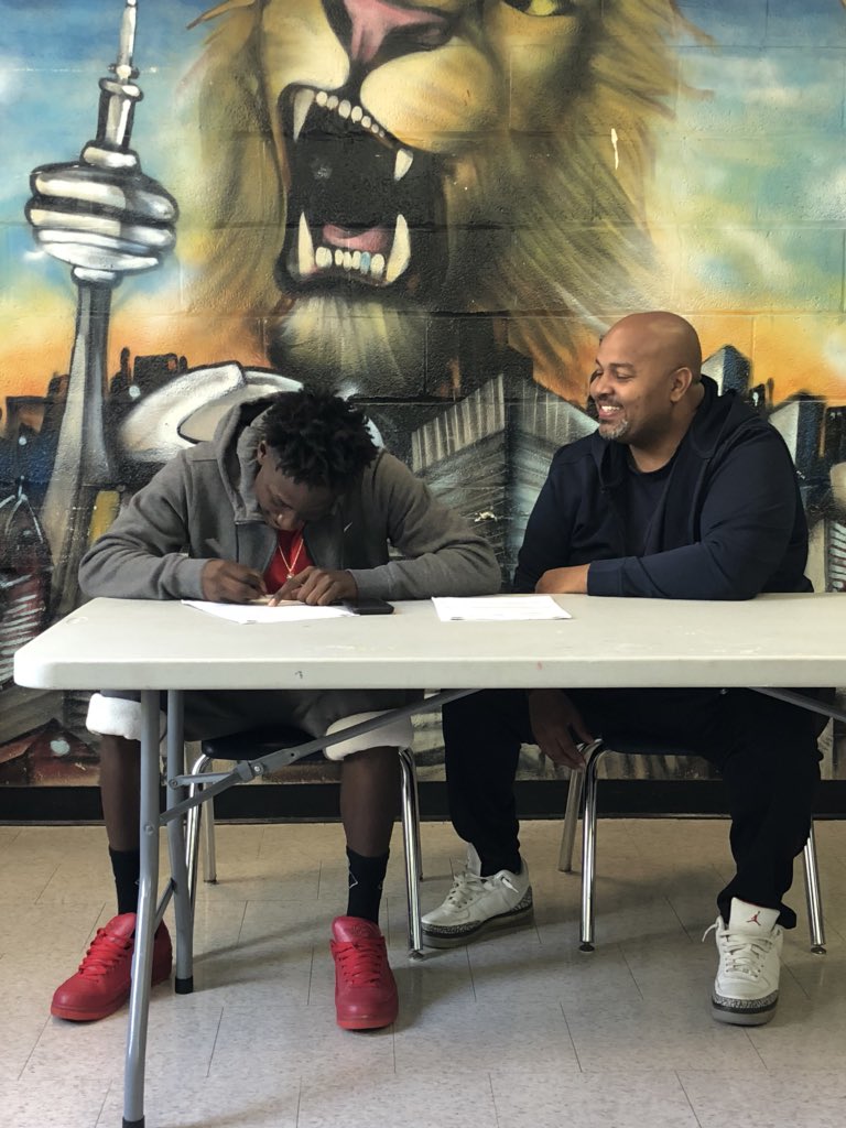 Congrats to our team captain Raheim Sullivan for signing with Moberly college next season #wereallydothis #goblues #HOW