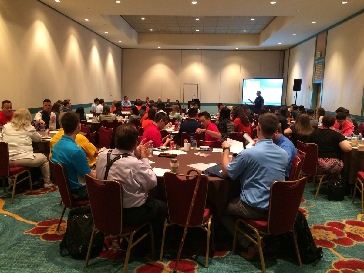 KerriBeiswenger's tweet photo. Packed house for VOLT with our awesome chapter leader volunteers #IISEAnnual2018 https://t.co/i227vDrJ5f