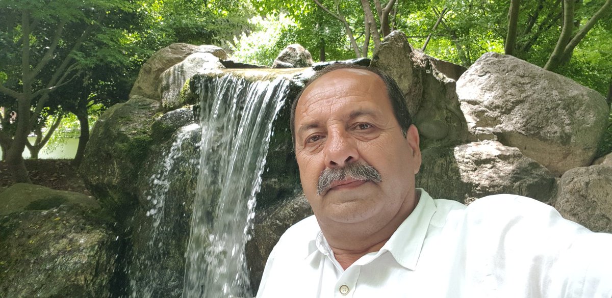 Galatasaray'in şampiyonluğunu  kutlar, Şampiyonlar Ligi'nde başarılar dilerim.