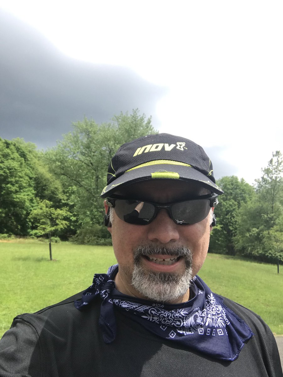 troxsile's tweet photo. Brand new @inov_8 #roclite 290’s vs. 3-Hour old ones.  #gripy Thanks to @PacHealthLabs #accelerade and @SaltStick #northparktrails https://t.co/bNhLnMLODq