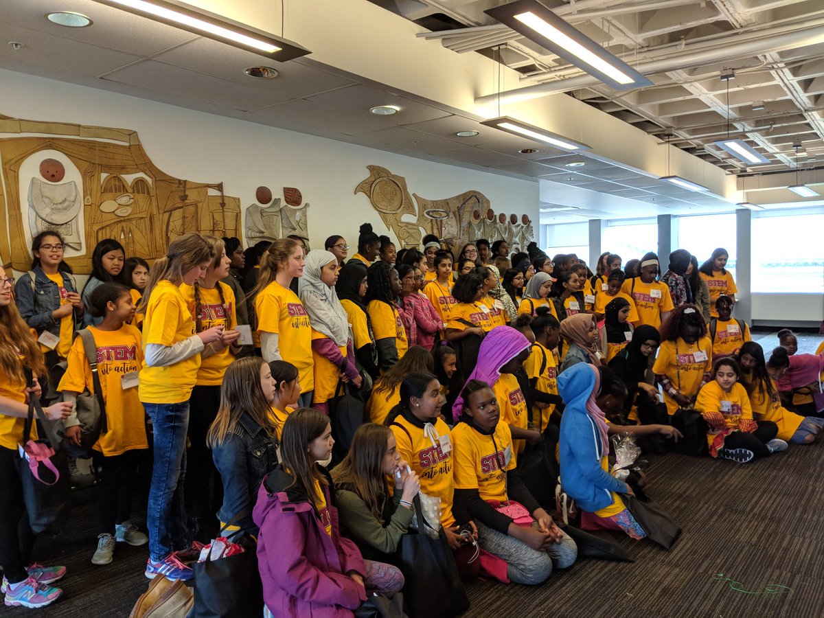 Lotus_STEMM's tweet photo. Spent the afternoon with these lovely kids at the #stemintoaction conference with @TOHousing and @hEr_VOLUTION doing the #marshmallowchallenge. What an amazing, high energy, innovative group thinking of the various foundations needed to build tall freestanding towers. https://t.co/qSV0vxj4Qa