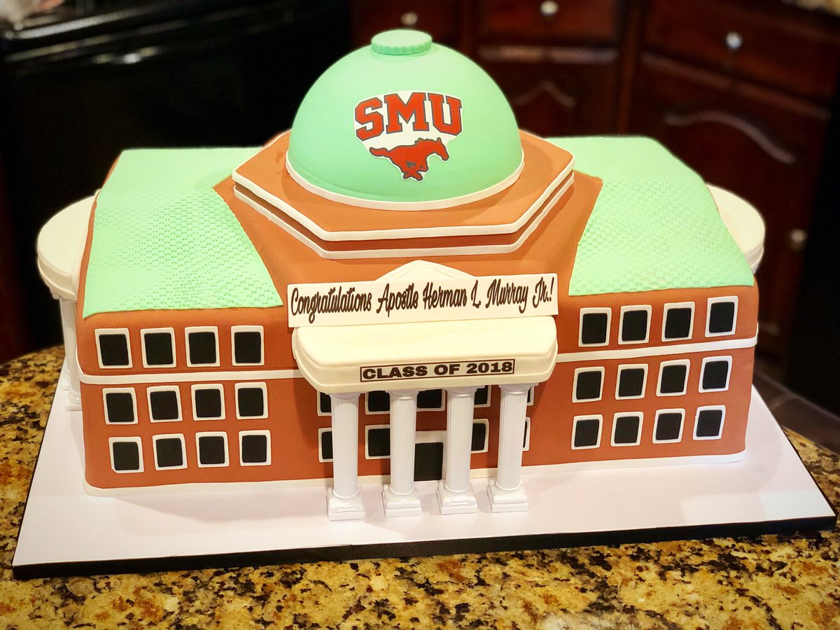 Cake Daddy Dfw On Twitter Replica Of Dallas Hall Graduation Cake