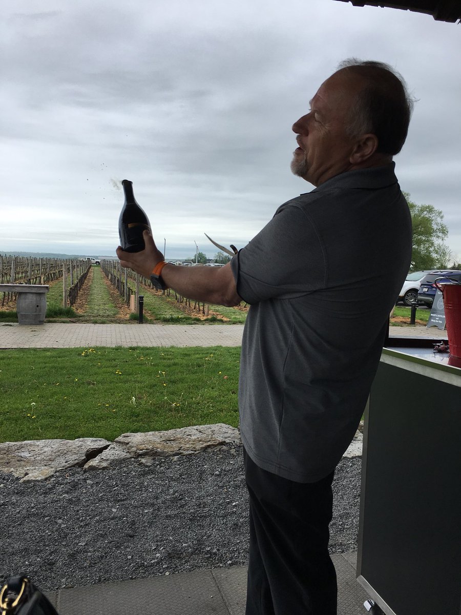 IsabellaBertani's tweet photo. .@ir_global tour of @TriusWines Thanks Kevin! #IRToronto18 https://t.co/xuXo5Tv9II