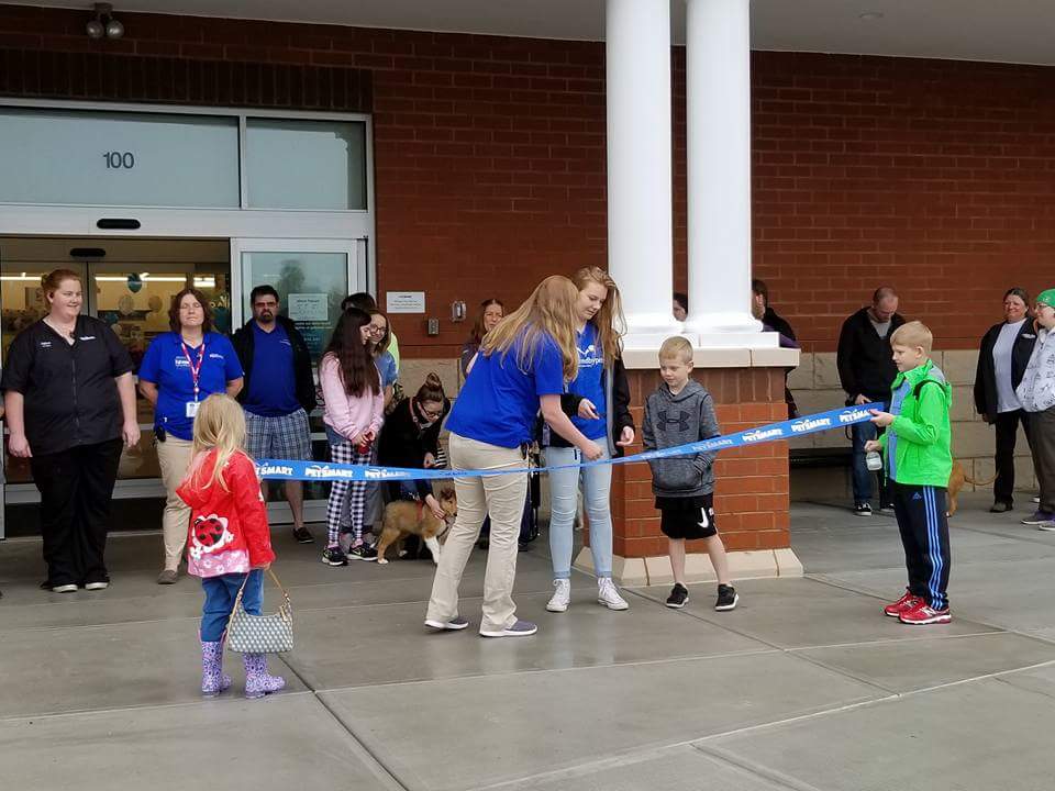 Scooter2323's tweet photo. Grand Opening 3147 Berlin Md and #AdoptLove #NAW @EuryBrian @jasonmcatee_ECR @b1ebb08665cb46e @PetSmartAE https://t.co/1yI2lCxI7O