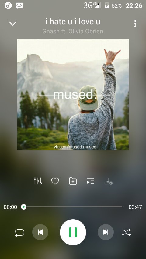 Meicin6's tweet photo. @LyricsSIap Can't get over this song. https://t.co/mnHLYDsjJl
