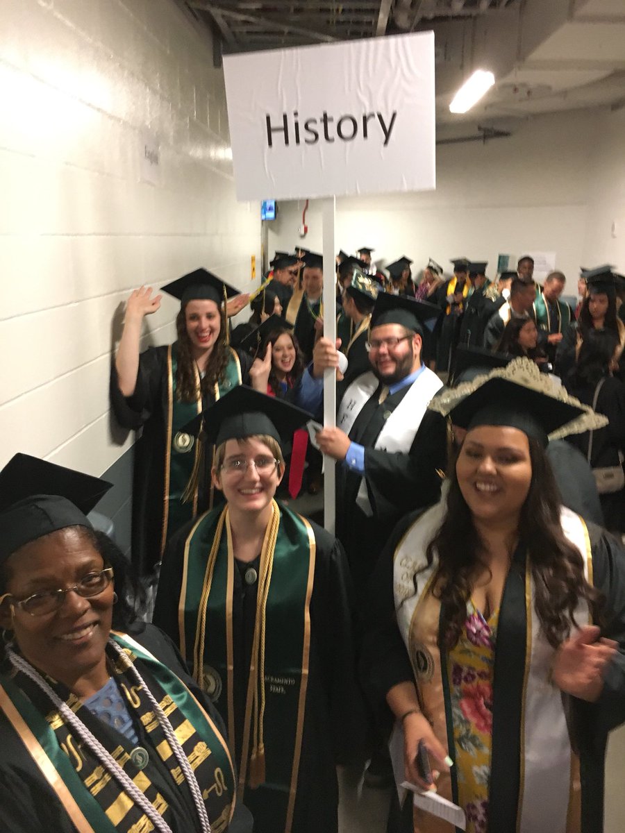 SacStateHist's tweet photo. Commencement 2018!!#SacStateGrad @sacstate https://t.co/2BYcISkmwu