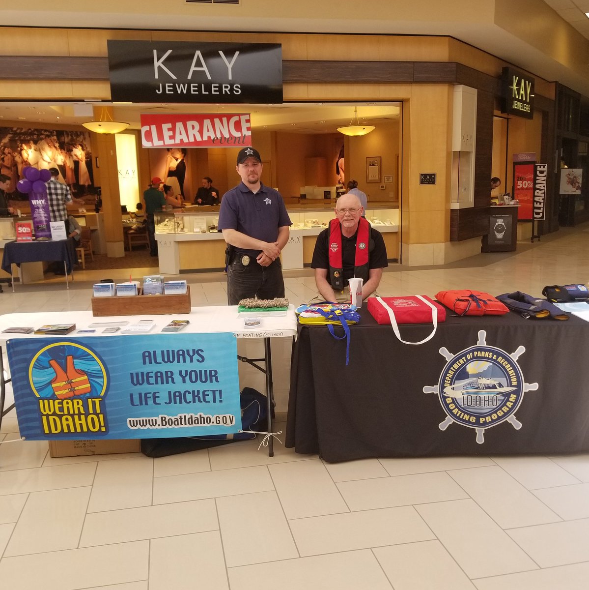 Its boating season and to help keep everyone safe these fine gentlemen are here at the Magic Valley Mall teaching about boating safety. So stop by and learn something new if you want to have fun in the sun this summer! Event ends at 4pm today. 🚤

Visit BoatIdaho.gov