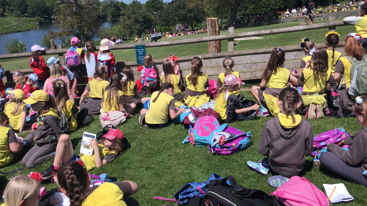 ThamesDivGG's tweet photo. Absolutely fantastic day @leedscastleuk with @guidingkentwest The organisers had done a fabulous job, we had a wonderful but exhausting day @Girlguiding @RviewBrownies https://t.co/khhtM7DwD6