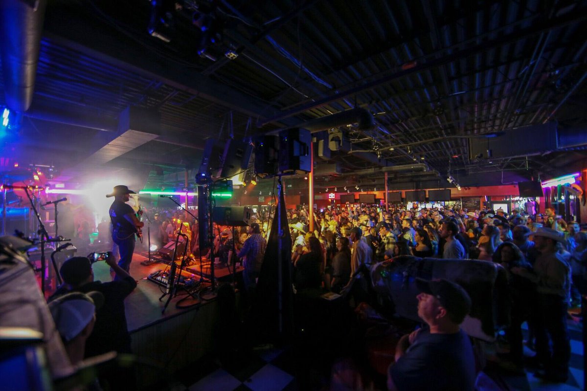 Great show last night!  <a href="/aaron_watson/">Aaron Watson</a> <a href="/rogercreager/">Roger Creager</a> <a href="/973theEAGLE/">973theeagle</a>