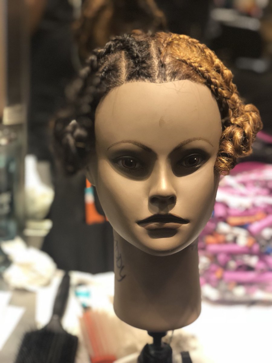 MELLYwitdaSLAY's tweet photo. THESE HAIRSTYLES MIGHT BE COOL IN LIKE 50 YEARS.
YOU NEVER KNOW.
*
*
*
*
*
*
*
*
#MELLYwitdaSLAY
#MELLYwitaCAM
#Permstyle #manicun #empire #empirebeautyschool #Stylist #malestylist #braider #braids #manicunchallenge #cosmetologist #floridastylist #browardstylist #different https://t.co/7RlPPUebix
