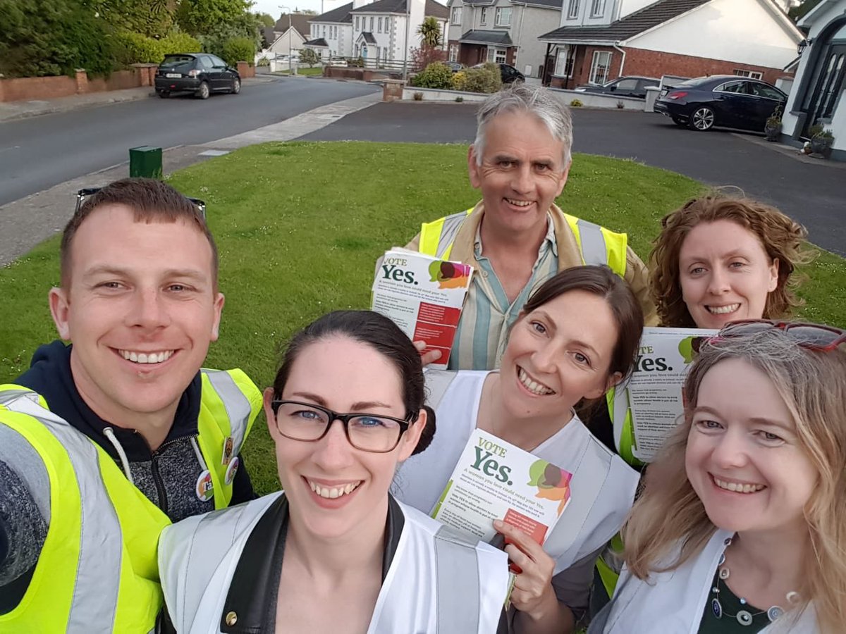 YoumeWaterford's tweet photo. Great night canvassing! @siolmaoluir @bmymuse https://t.co/c219zfRiQW