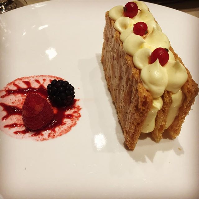 Enrico1977's tweet photo. Millefoglie... #sweetlife .
.
.
#instafood #food #foodporn #igersitalia #fashionfood #cibo #foodblogger #foodblog #Ilovefood #foodart #foodgasm #foodpic #igers #sharefood #thebestfood #foodlove #foodpost #foodphotooftheday #foodaddiction #foodpassion #foodlovers #cucinaitali… https://t.co/3eJPKqUMhw