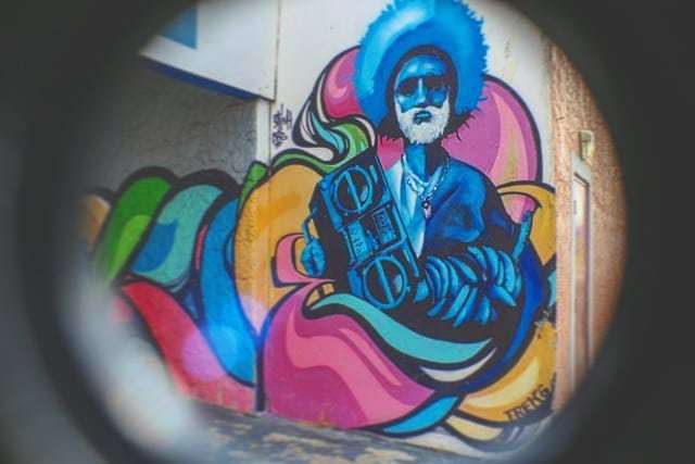 Sounds of color

#streetart #puertoricostreetart #puertoricostreetphotography #sanjuan #sanjuanpuertorico #streetphotography #puertoricoart #puertorico🇵🇷 #trekg #murals #canonrebelsl1 #canonphotography #macro #telephotography #photography #travels #g… ift.tt/2Lexvve