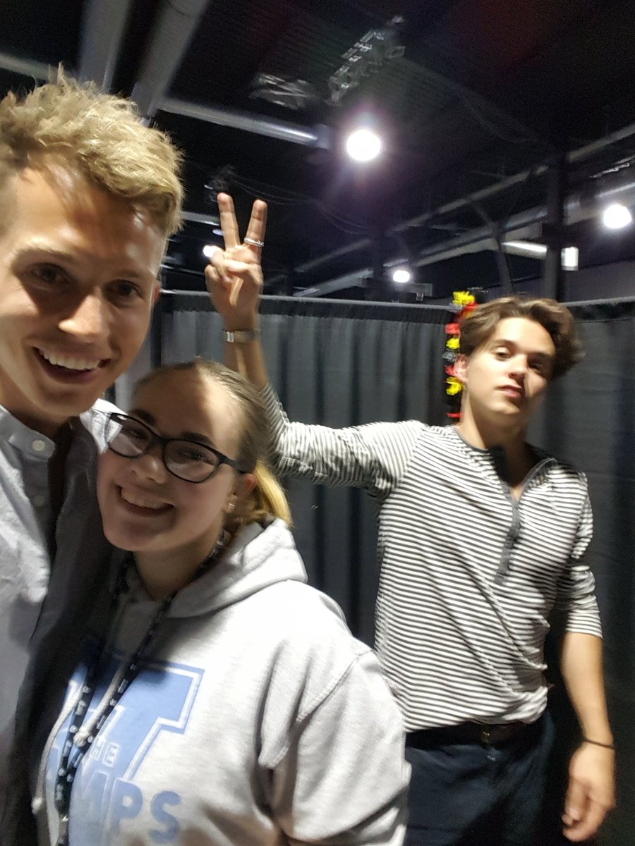 soophksr's tweet photo. @TheVampsband @TheVampsCon @BradHeaton @TheVampsJames @TheVampsTristan https://t.co/csPBlzCOxU