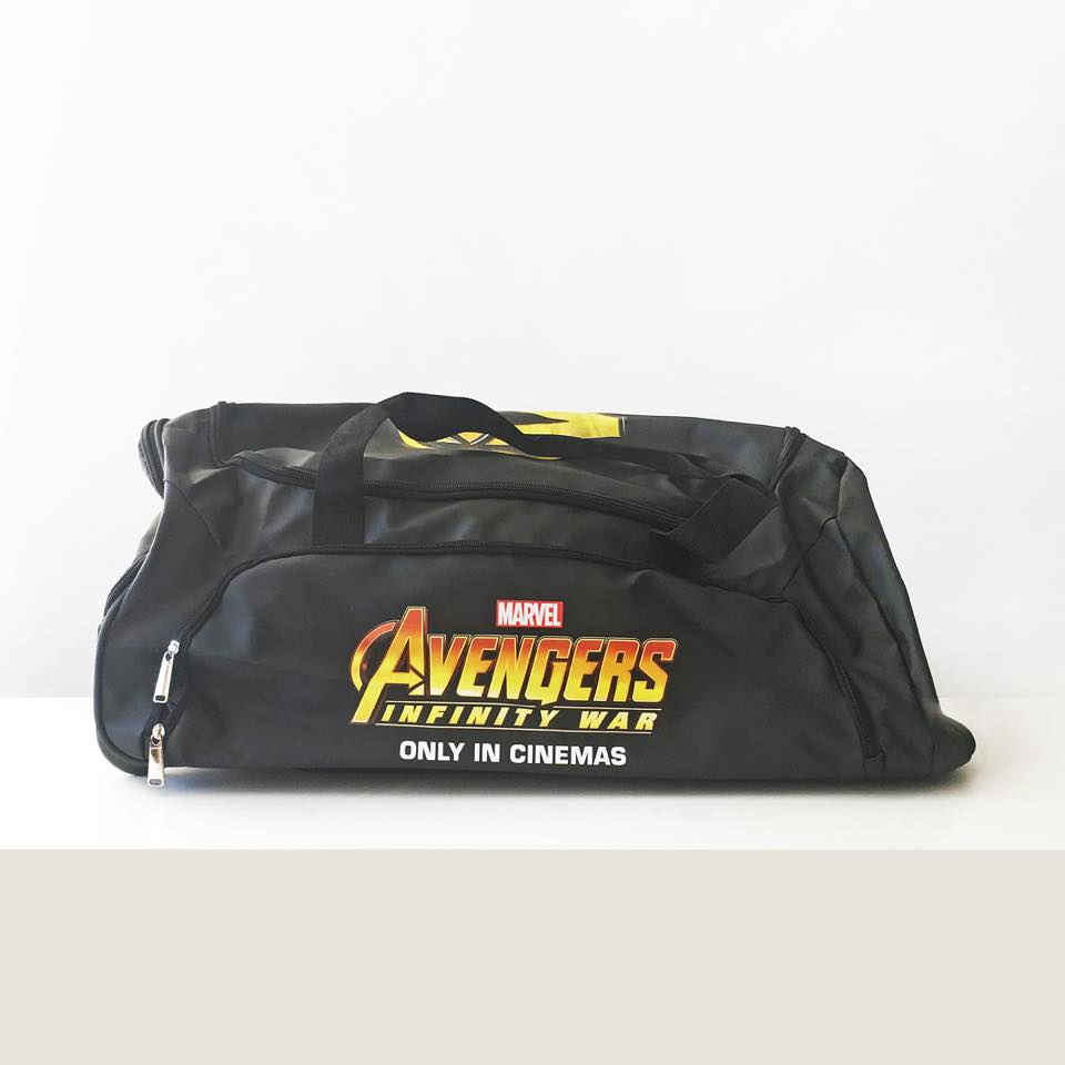 CinecolorChile's tweet photo. Sabías que...
Si sigues el Tío #CinecolorFilms en #Instagram, puedes ganar el set completo de las Gemas del Infinito o bolsos exclusivos de #Avengers #InfinityWar 😱😱
https://t.co/EpVcWGUMNd https://t.co/ANkmSfdLoP