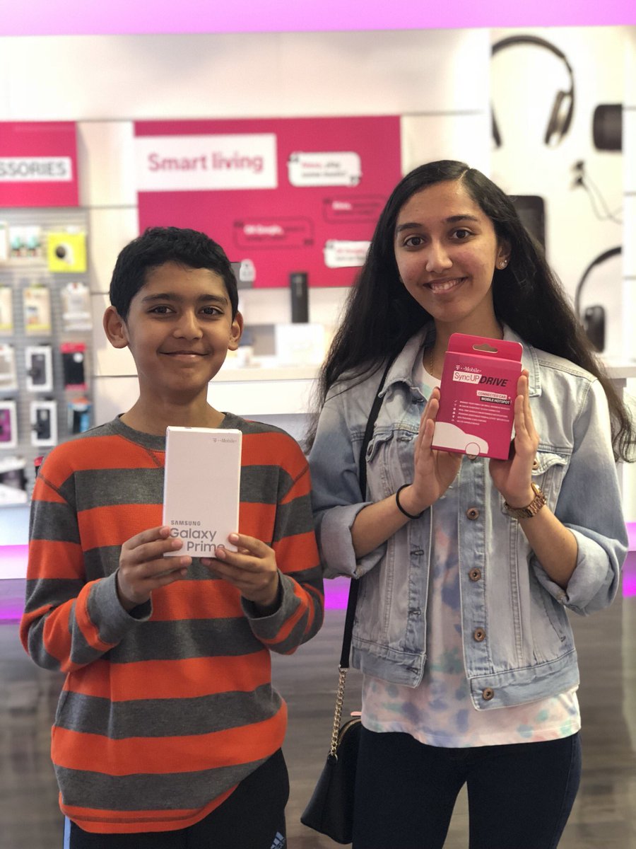 aimzworld's tweet photo. New phone for JR High and #syncup for going off to college!! #BEASTBAY #Bogosyncup @atejano01 @lmaxwell73 @hexkxtor @Dwillia290 https://t.co/mFuQaQGePj