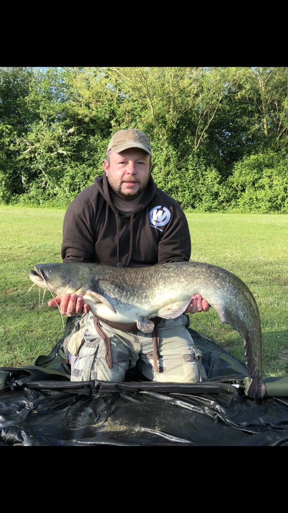 jimmer_1005's tweet photo. @SimplyLoveLeh Not a carp chaser. More of a pussy hunter, be seeing you. https://t.co/groqcZMKgm