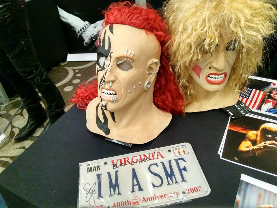 PsykoSmiley's tweet photo. @deesnider Pancakes!!!! Dee is the most gracious guest I have met at any convention ever. Dude you are a class act! Much thanks! https://t.co/Kcd8JJaBug