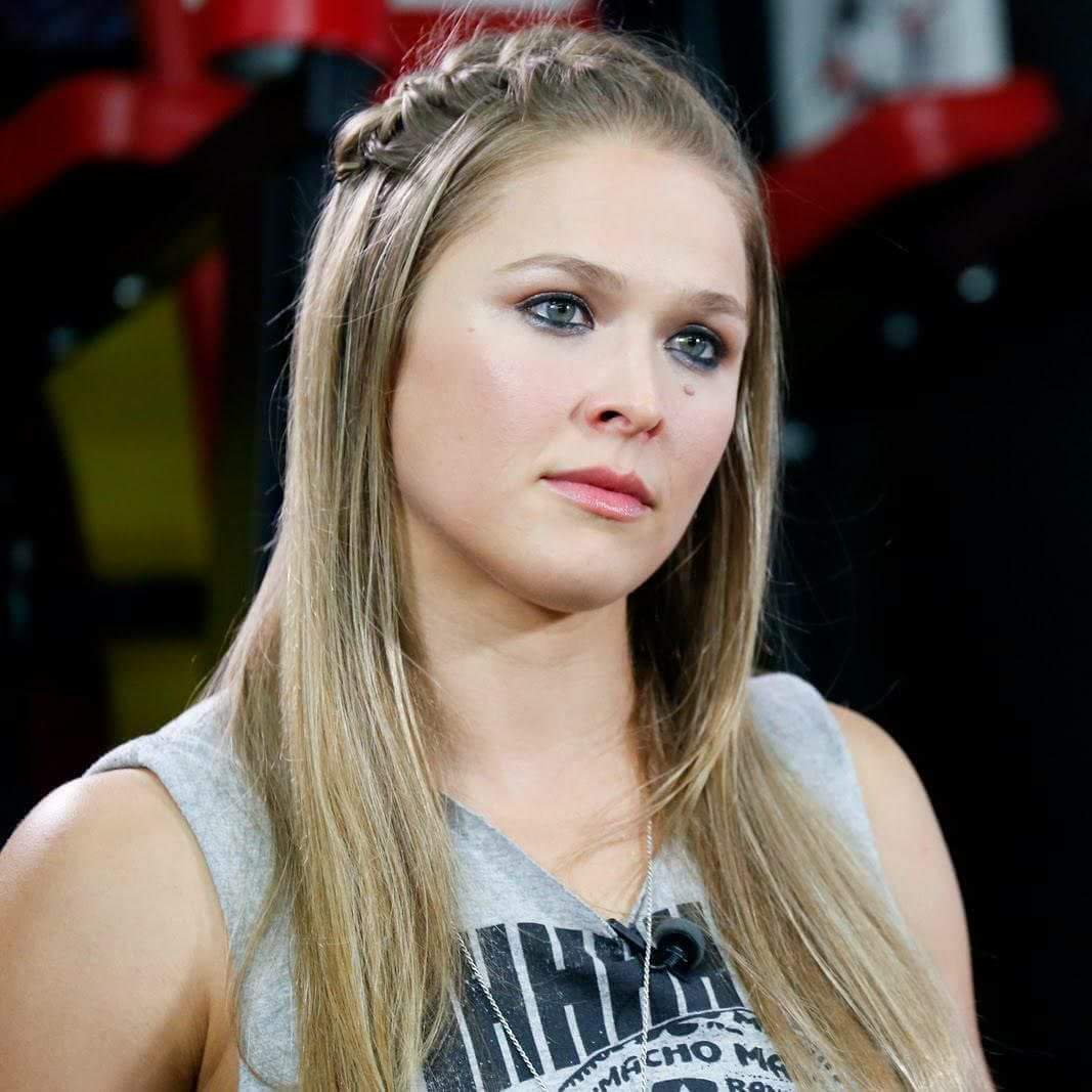 rrRonda5's tweet photo. Looking Gorgeous WWE #QUEEN @RondaRousey https://t.co/LgTFugnKbQ