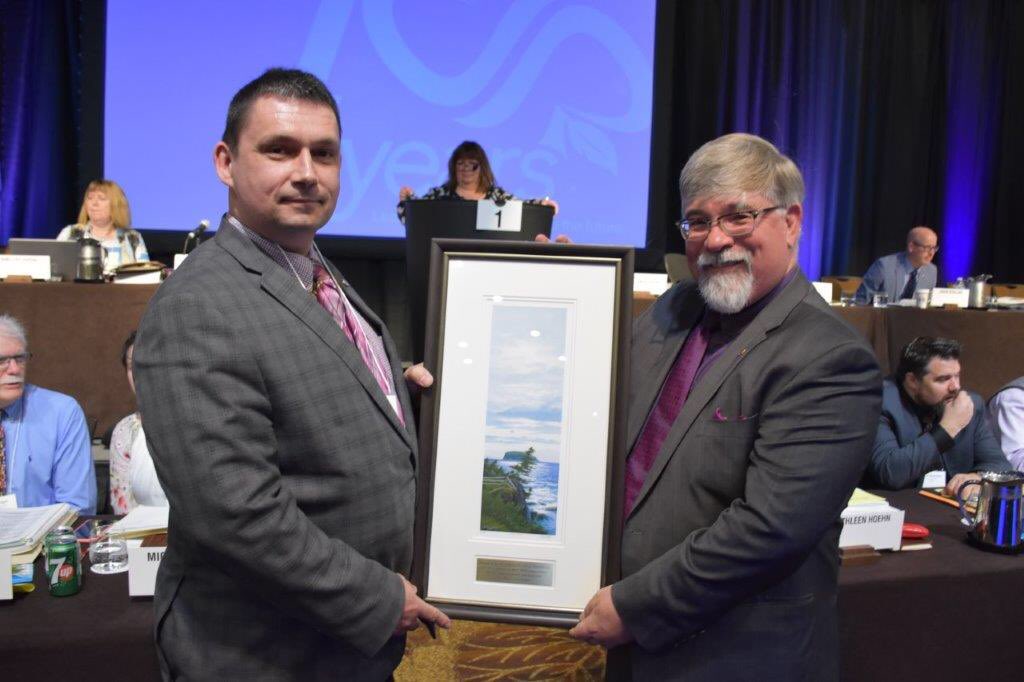 On behalf of all NLTA members congratulations to the Alberta Teachers Federation on their 100th year of advocacy for public education! Proud to present this token of recognition at their Annual Convention. @albertateachers @NLTeachersAssoc @CanTeachersFed @CTF_FCE_PRES