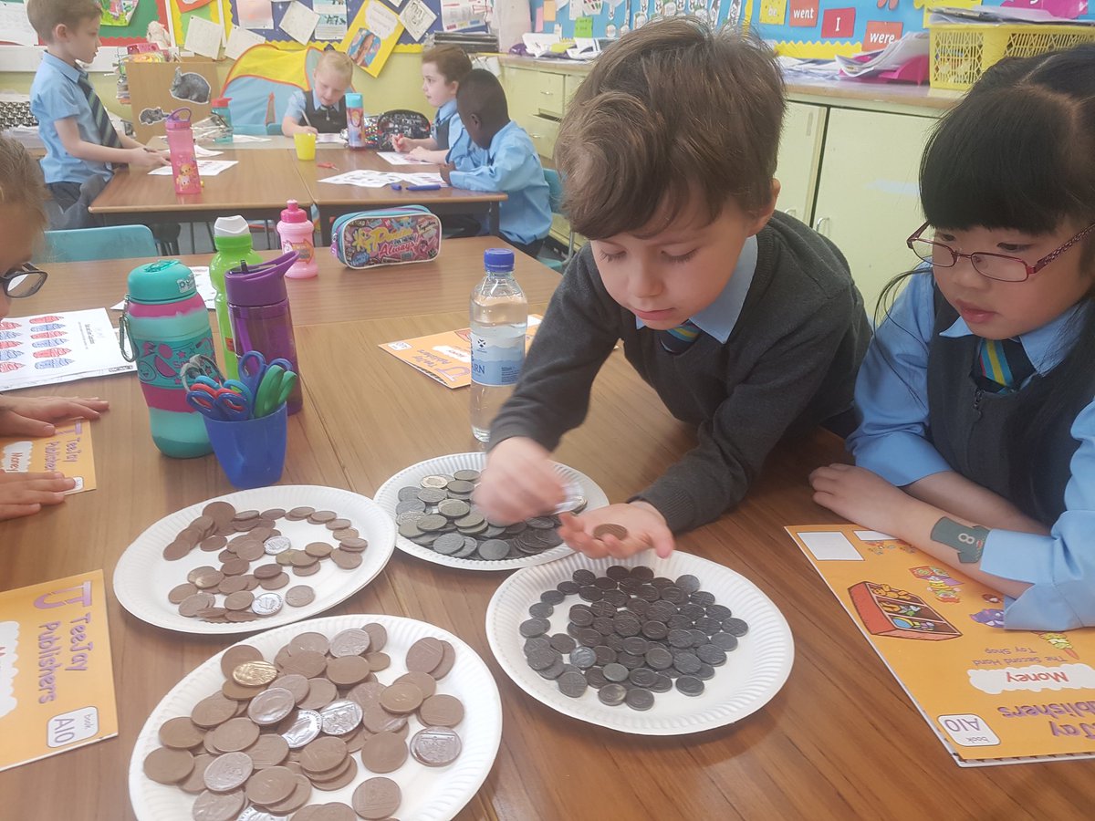 OLRprimary's tweet image. P1 were working on counting out money and adding totals. P2 were working on sorting real life objects into their 3-D category. Lots of great discussion and learning going on. #compositeclass #maths