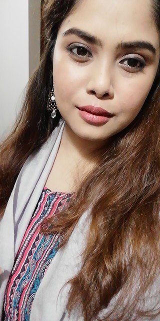 VampTaysh's tweet image. Keeping focus completely on healthy skin, here's how I did last night's simple Smokey look. 
#simplelook #smokeyeyes #nudelips #skincare